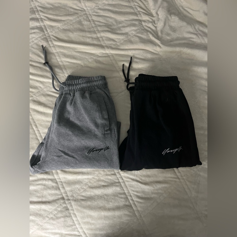Bundle of Young La sweatpants